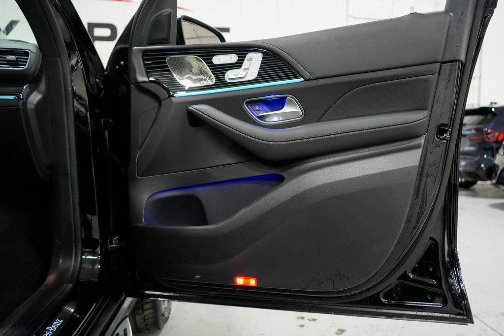 Used 2024 Mercedes-Benz GLS 580 4MATIC image 22