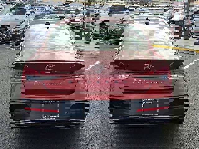 Certified 2024 Hyundai Elantra SEL w/ Convenience Package image 5