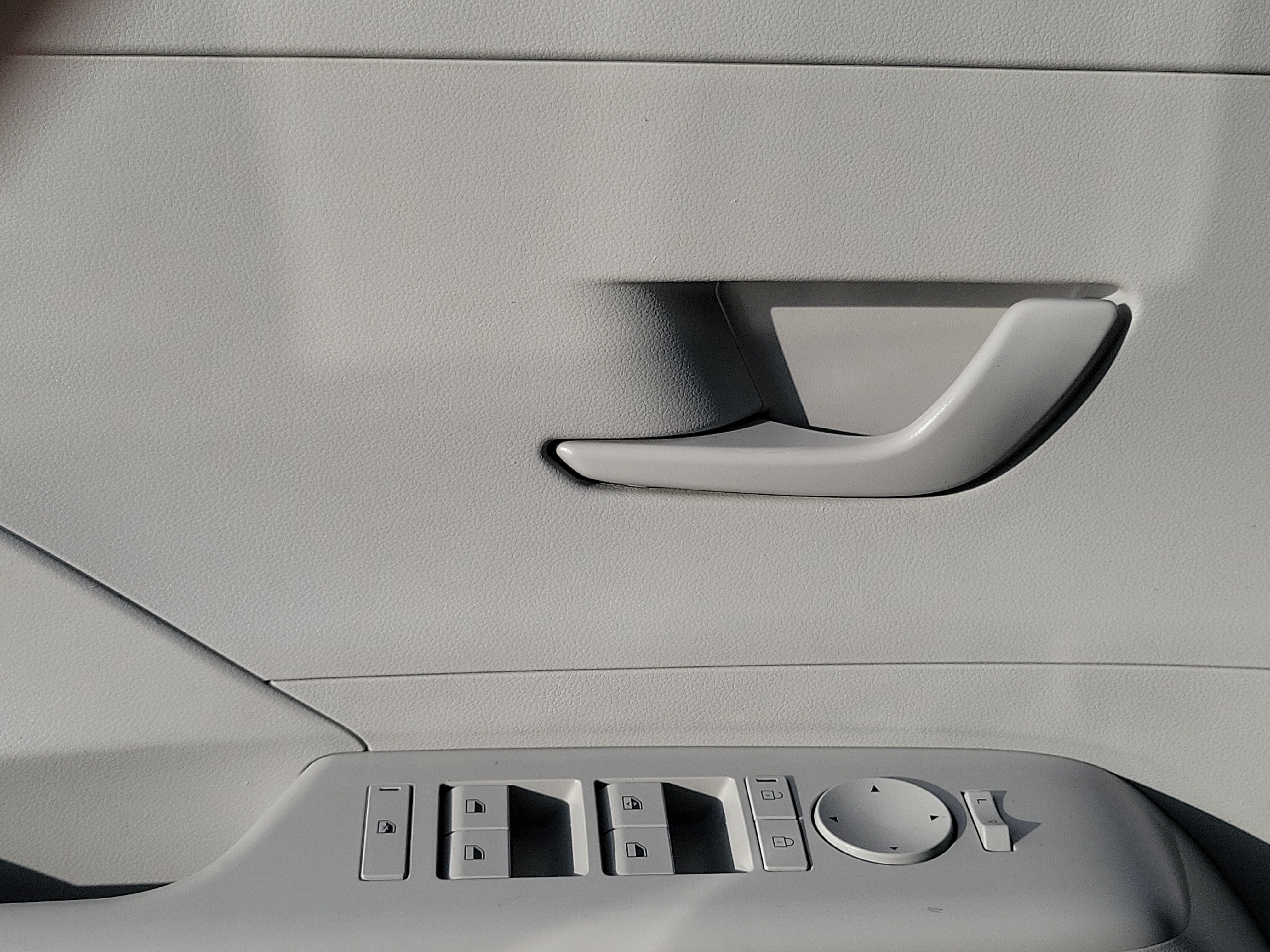 Certified 2024 Hyundai Kona SEL FWD image 13