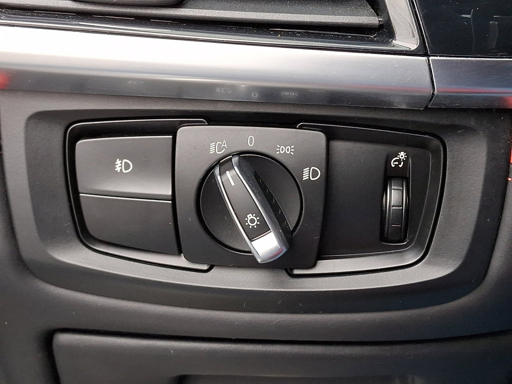 Used 2018 BMW X5 M image 29