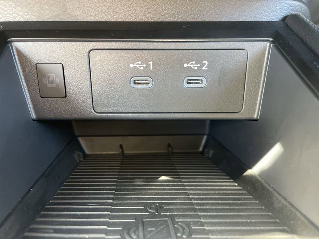 New 2026 Nissan Kicks SR w/ Cold Weather Package image 25