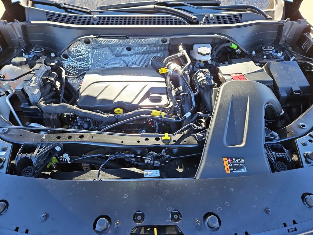 Used 2025 Chevrolet Trax RS w/ Driver Confidence Package image 13