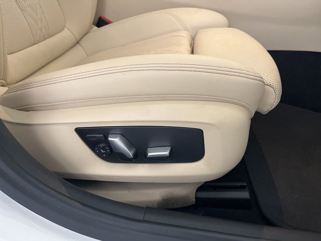 Used 2022 BMW 530i xDrive w/ Premium Package AWD/4WD image 58