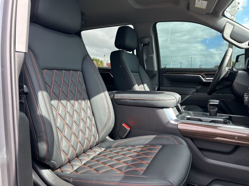 Used 2025 Chevrolet Silverado 1500 LT Trail Boss AWD/4WD image 73