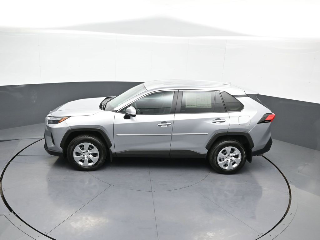 Certified 2023 Toyota RAV4 LE image 40