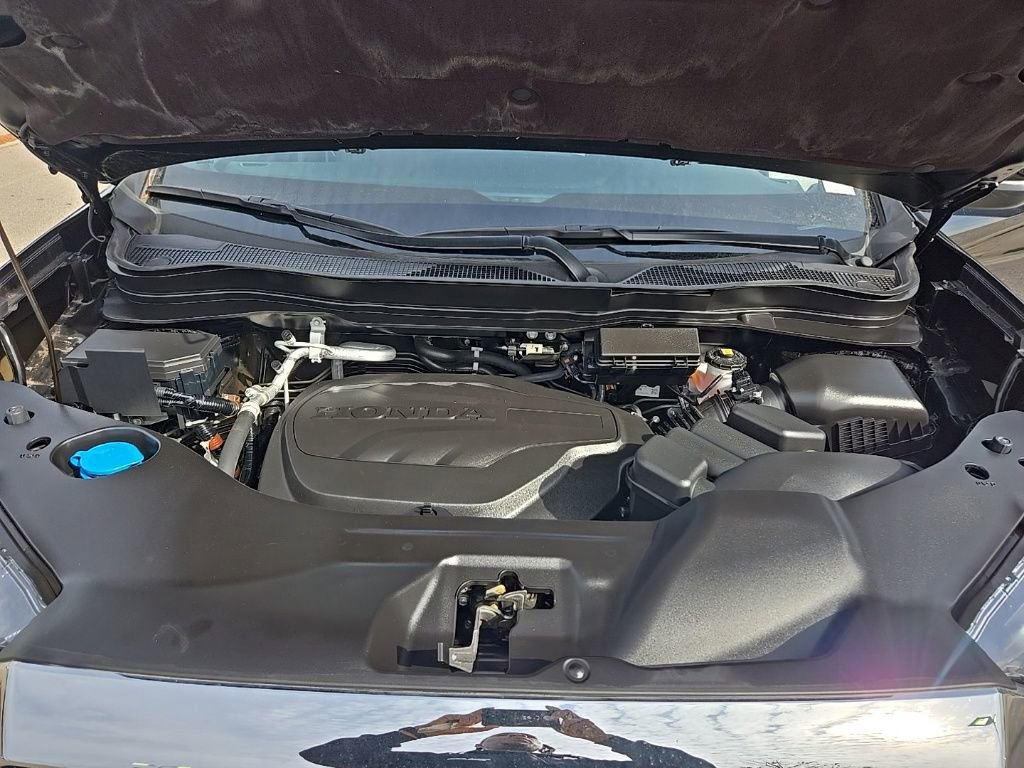 Used 2025 Honda Passport EX-L image 13