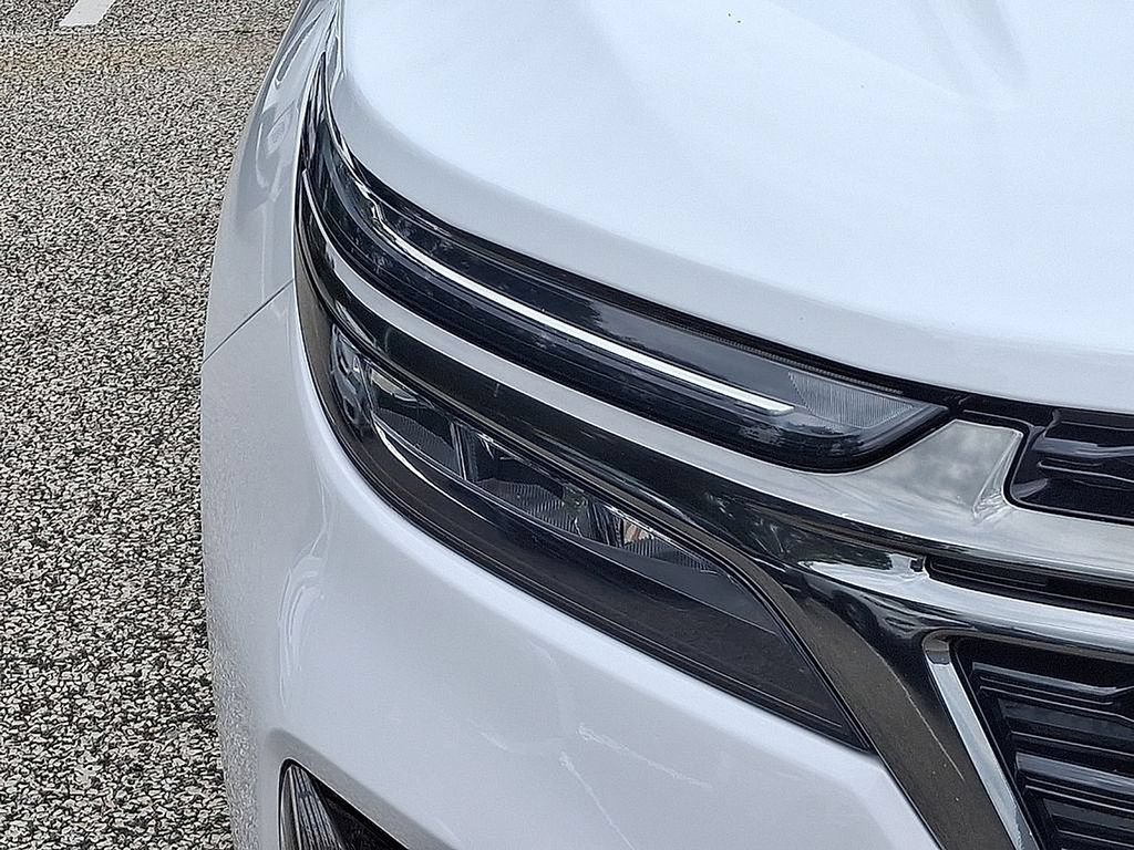 Certified 2023 Chevrolet Equinox RS w/ RS Leather Package AWD/4WD image 9