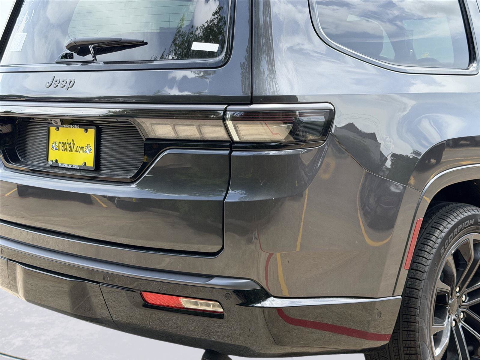 New 2026 Jeep Grand Wagoneer Summit AWD/4WD image 10