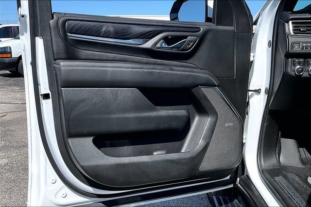 Used 2024 GMC Yukon Denali w/ Advanced Technology Package AWD/4WD image 20
