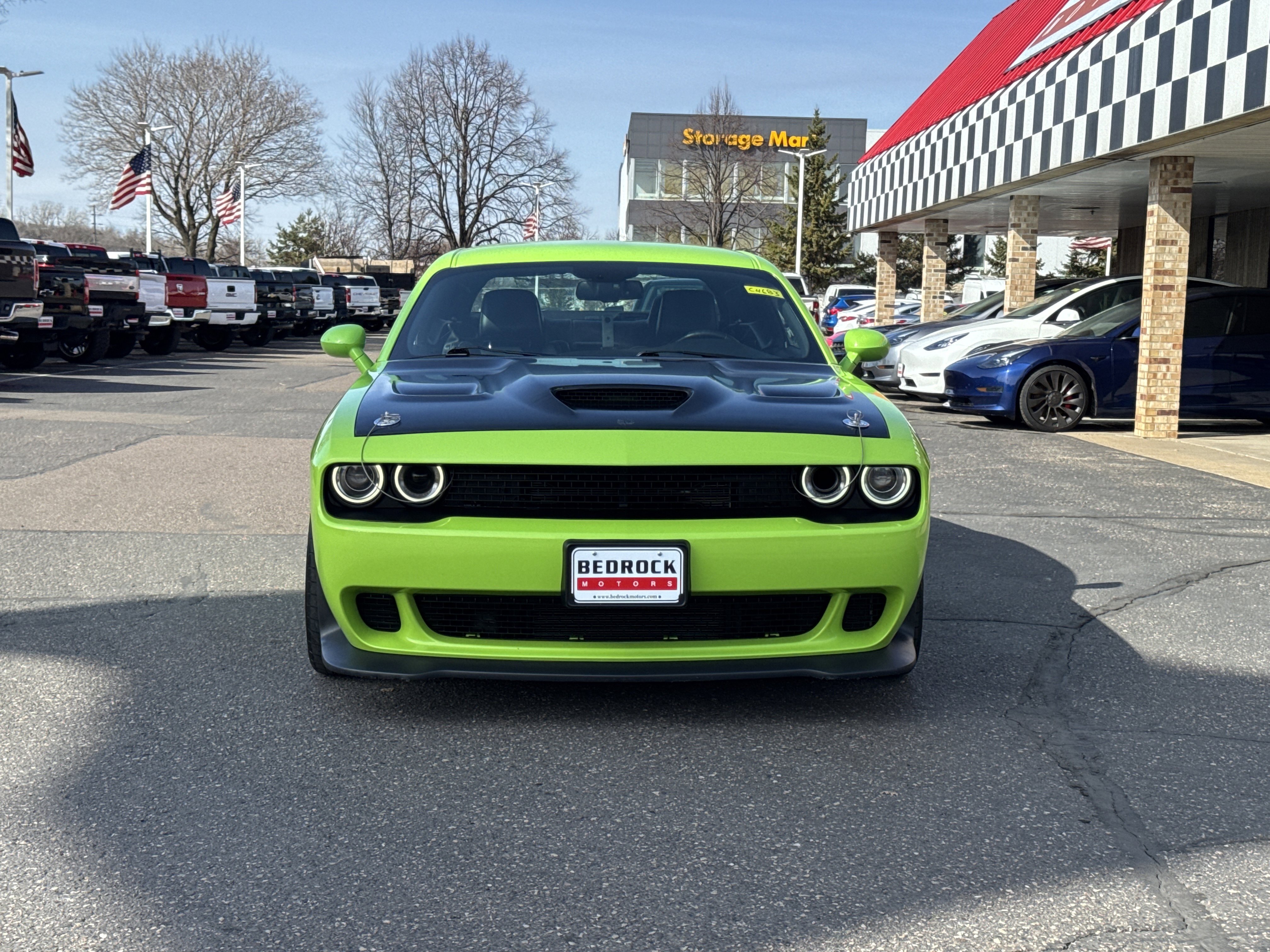 Used 2015 Dodge Challenger SRT Hellcat RWD image 2