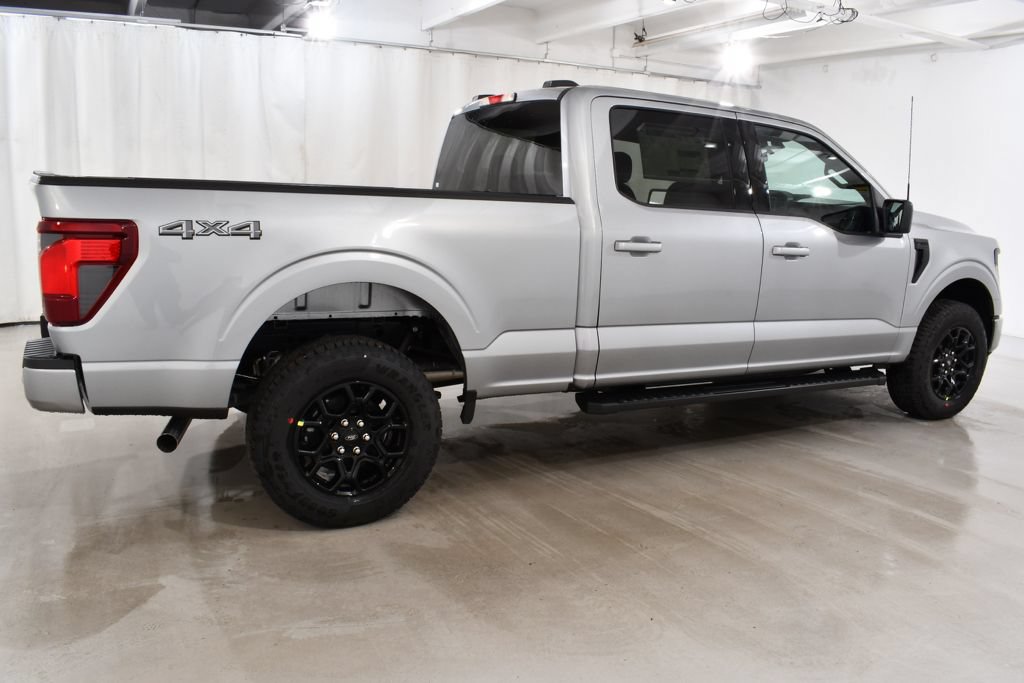 New 2026 Ford F150 XLT w/ XLT Black Appearance Package AWD/4WD image 11