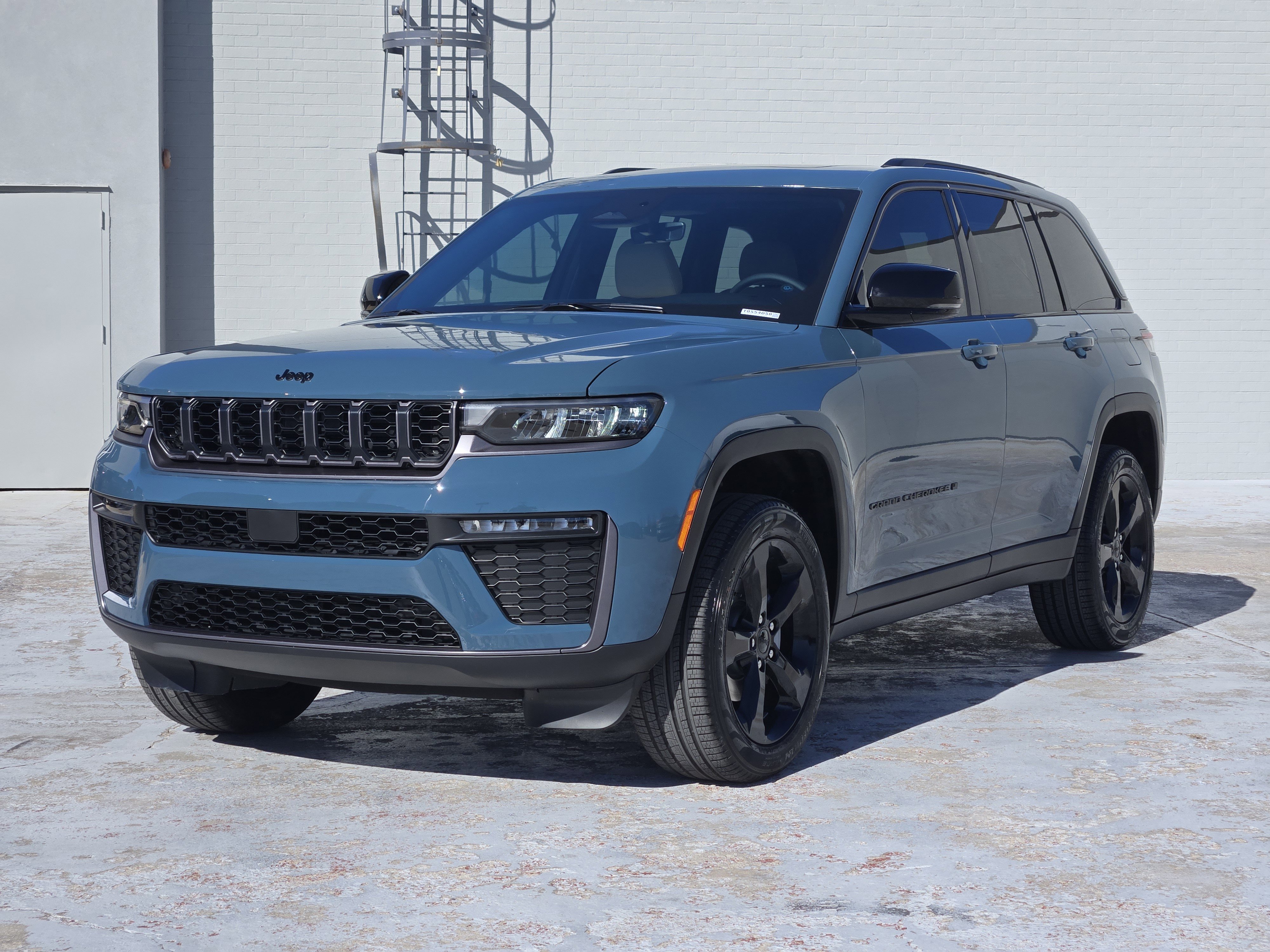 New 2026 Jeep Grand Cherokee Limited image 2