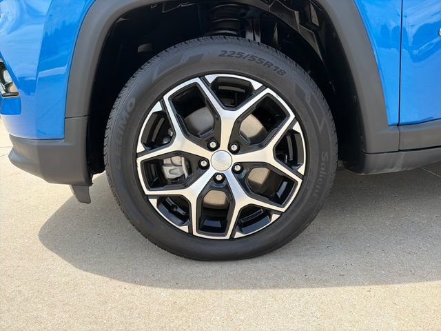 Used 2024 Jeep Compass Limited AWD/4WD image 9