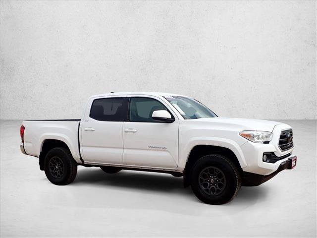Used 2018 Toyota Tacoma SR5 AWD/4WD image 6