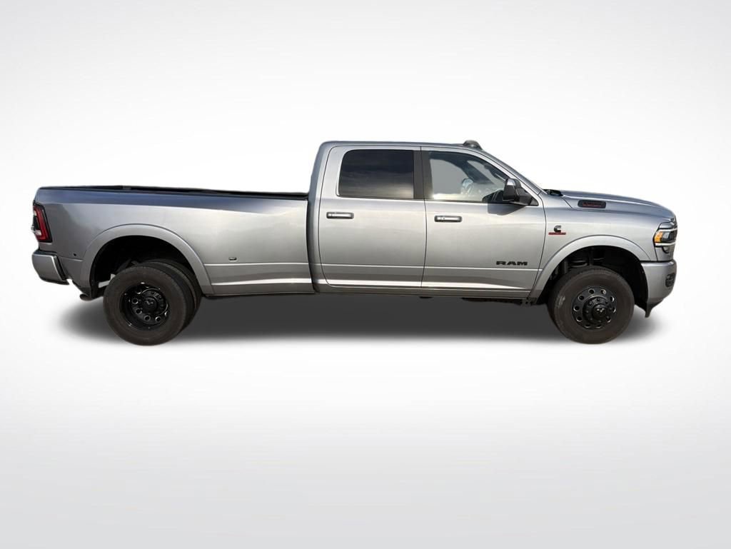 Used 2022 RAM 3500 Laramie w/ Night Edition AWD/4WD image 4