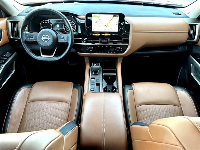 Used 2023 Nissan Pathfinder Platinum image 30