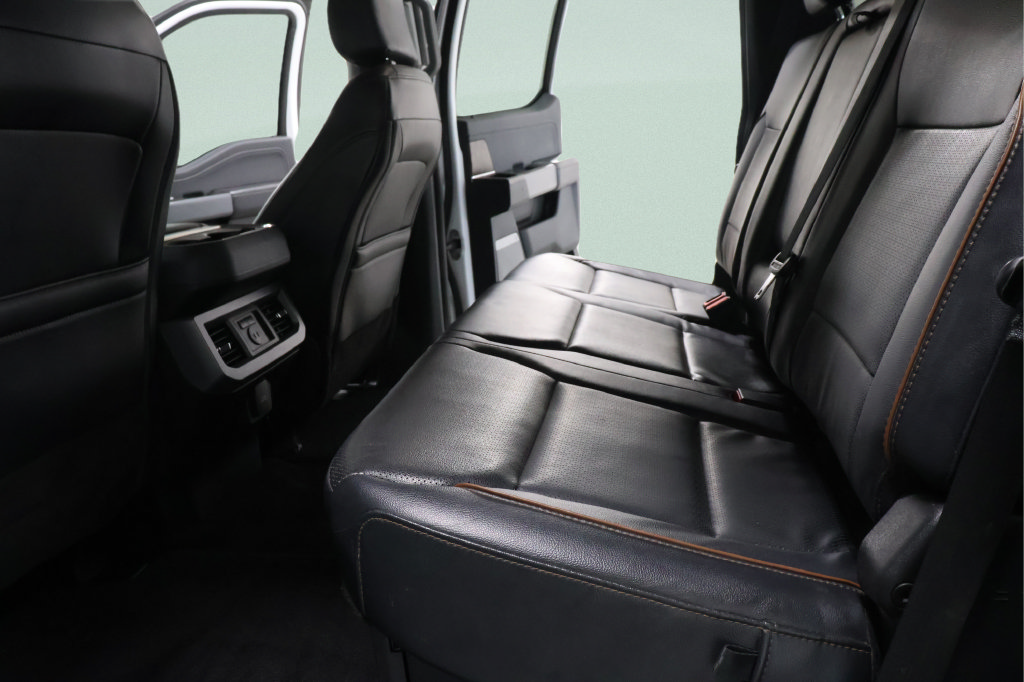 Used 2025 Ford F250 Lariat w/ Black Appearance Package AWD/4WD image 27
