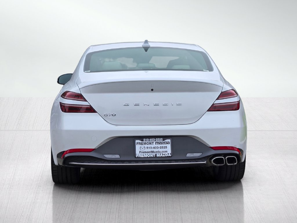 Used 2023 Genesis G70 2.0T RWD image 5