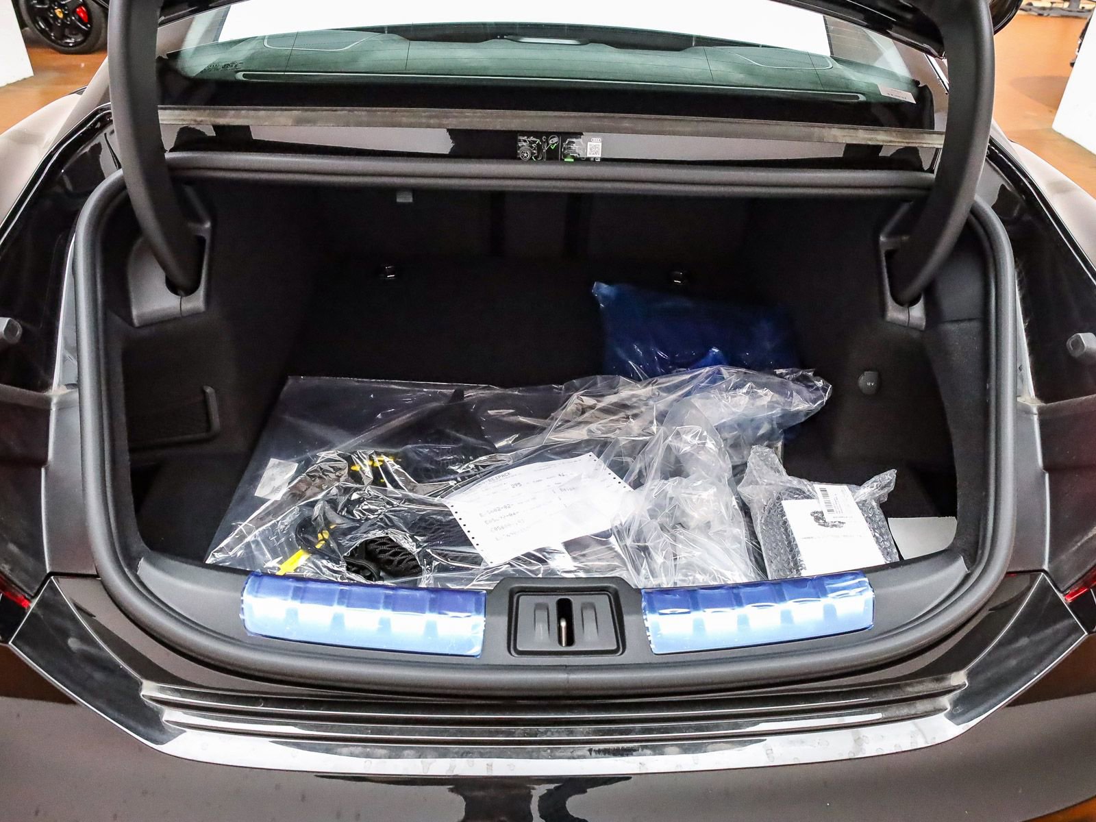 New 2026 Audi RS e-tron GT performance image 36