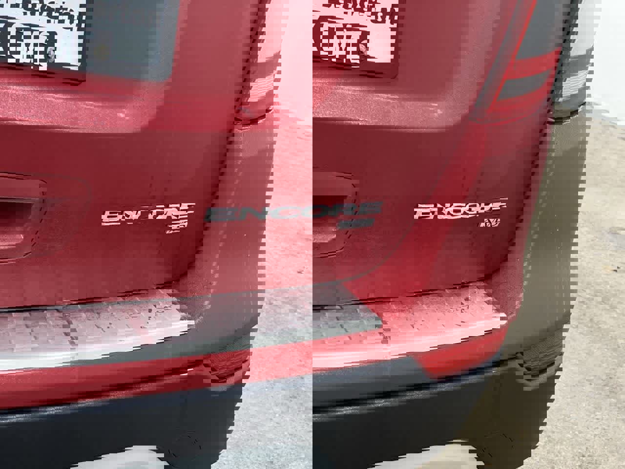 Used 2019 Buick Encore Essence image 10