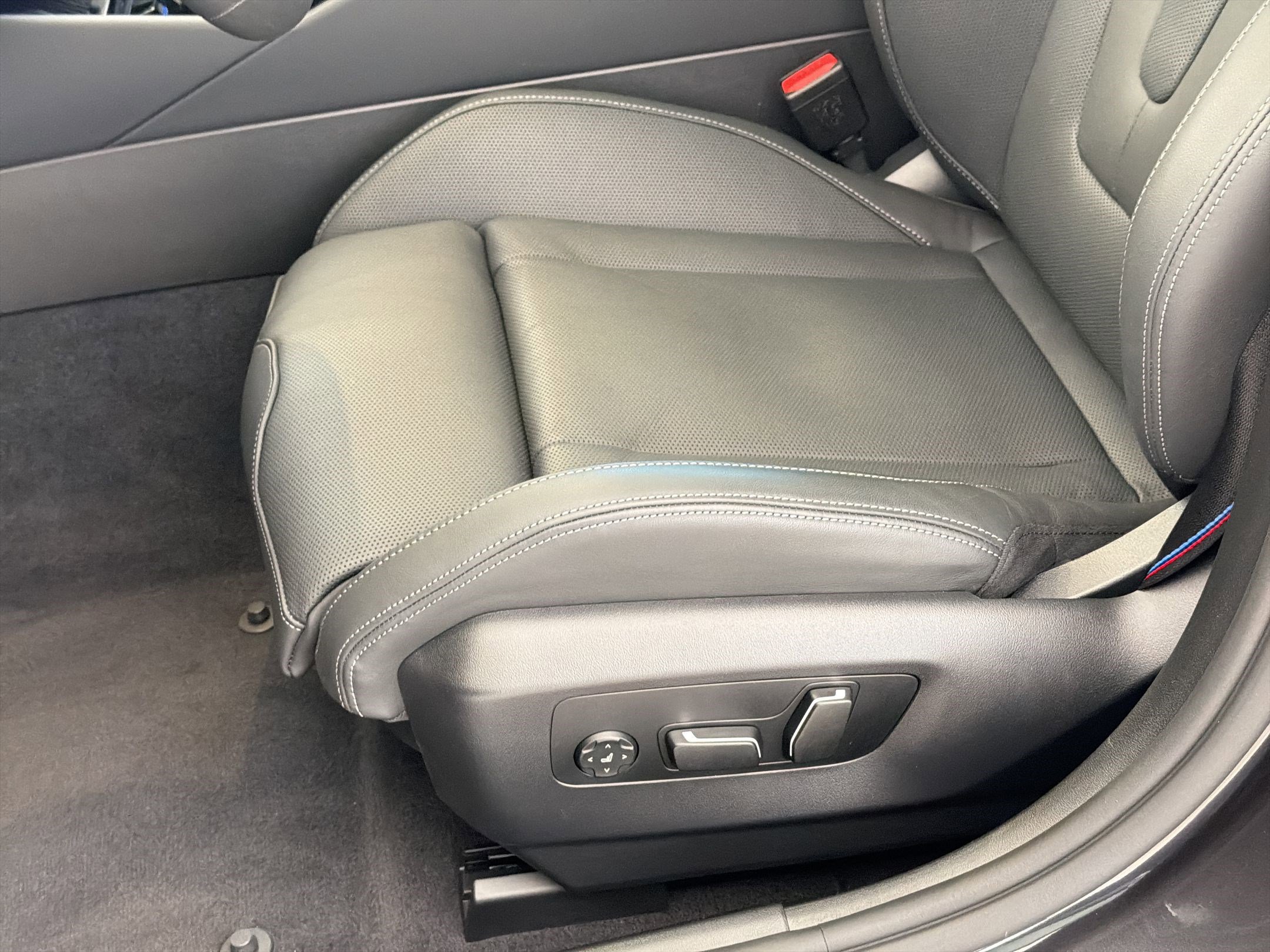 Used 2026 BMW M5 Touring image 14