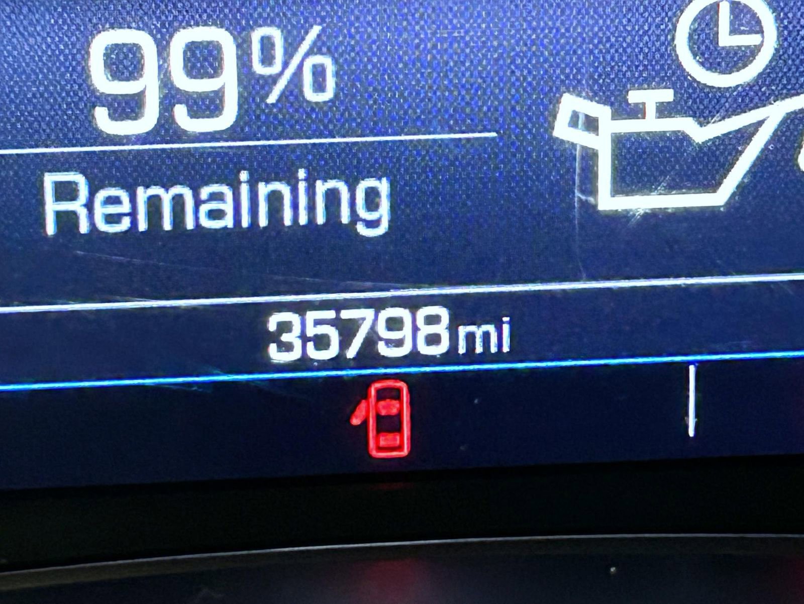 Used 2023 GMC Terrain SLE w/ Elevation Edition image 11