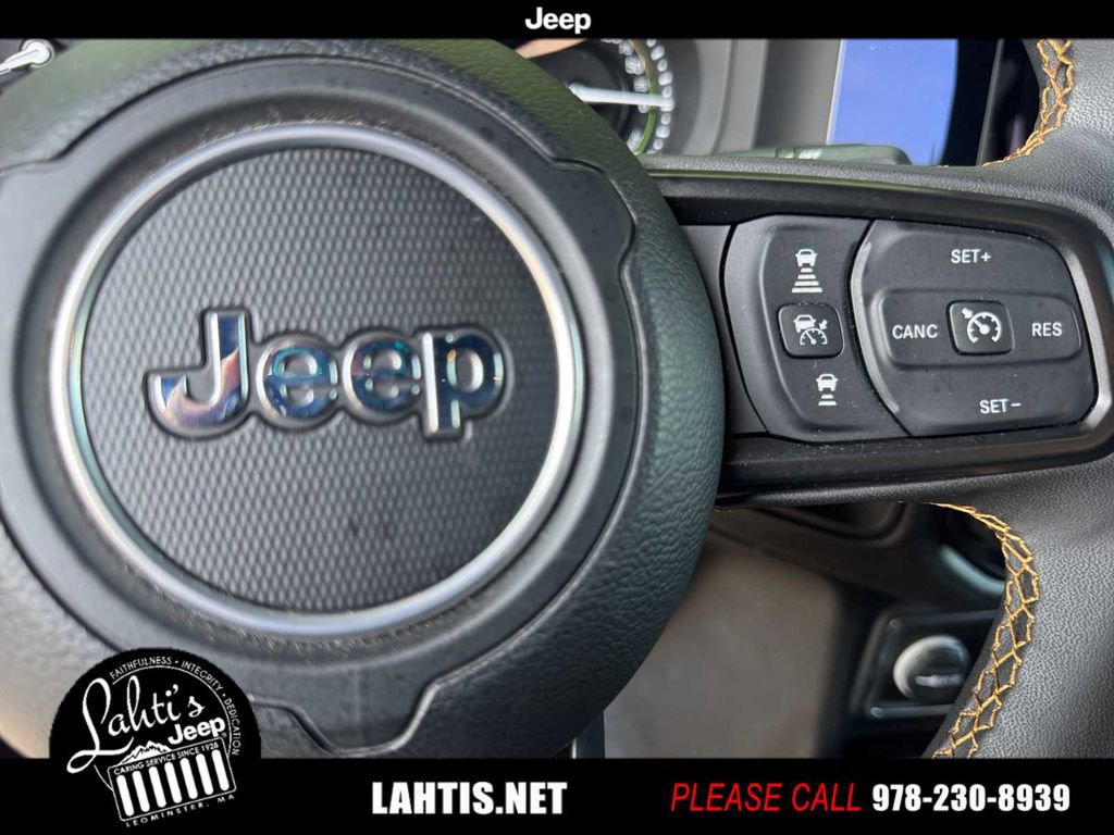 Used 2024 Jeep Wrangler Unlimited w/ Convenience Group image 29
