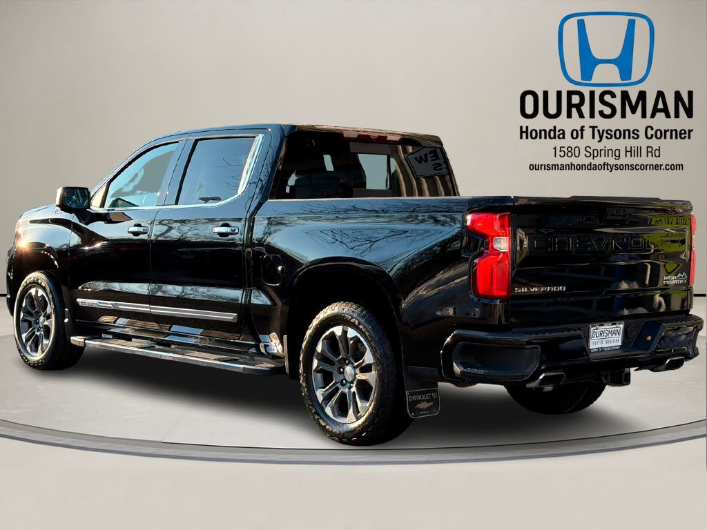 Used 2023 Chevrolet Silverado 1500 High Country image 3