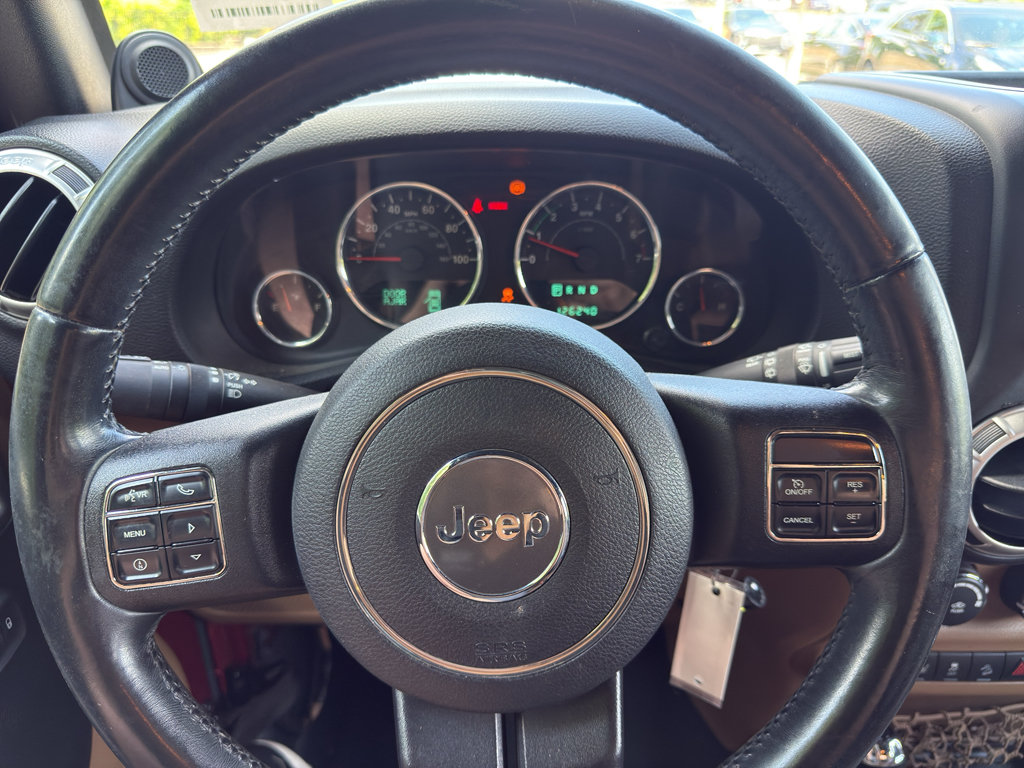 Used 2012 Jeep Wrangler Unlimited Sahara w/ Dual Top Group AWD/4WD image 9