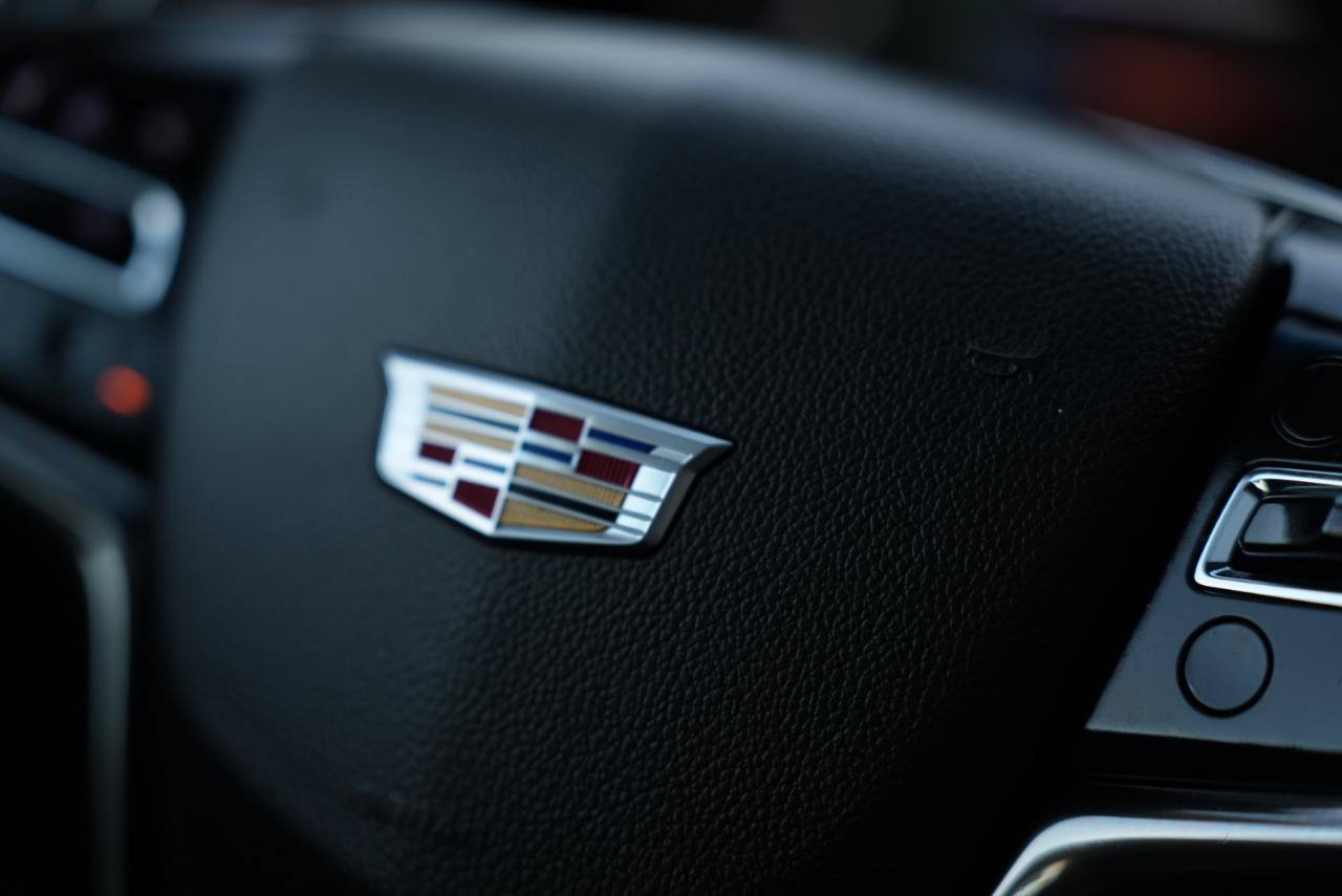 Used 2018 Cadillac CTS Luxury RWD image 23