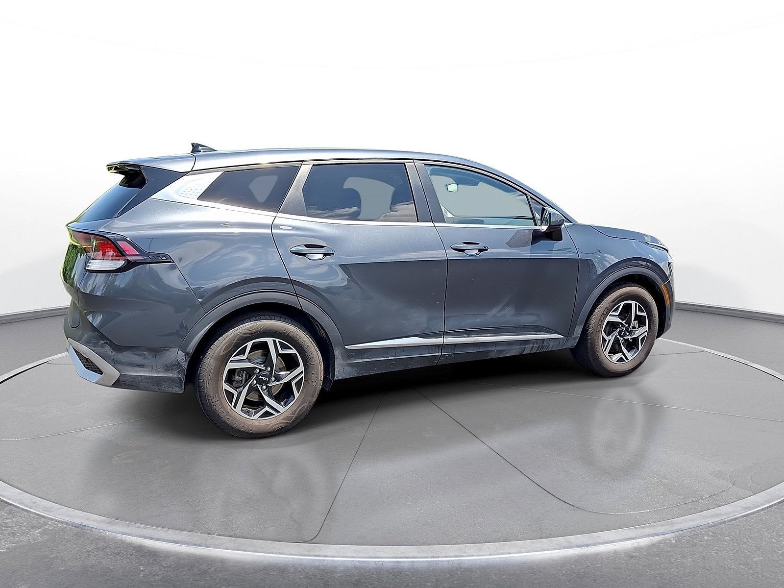 Used 2024 Kia Sportage LX FWD image 8