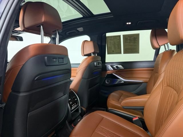Used 2022 BMW ALPINA XB7 AWD/4WD image 34