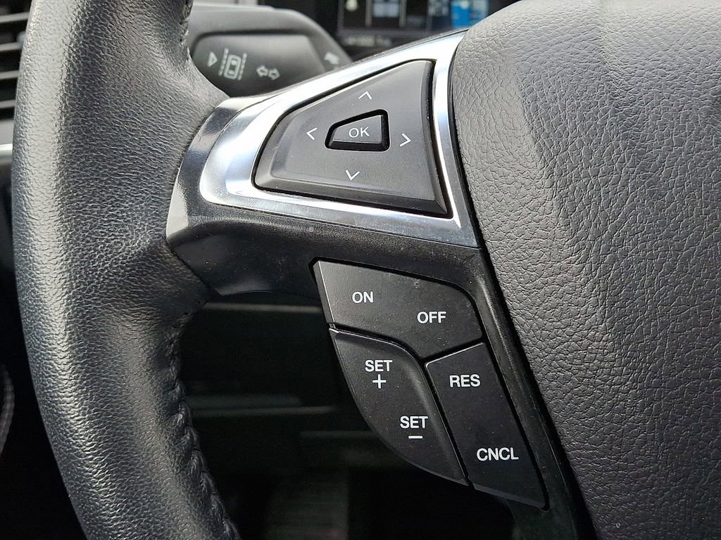 Used 2024 Ford Edge Titanium image 22