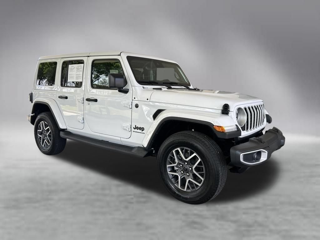 Used 2025 Jeep Wrangler Unlimited Sahara AWD/4WD image 2