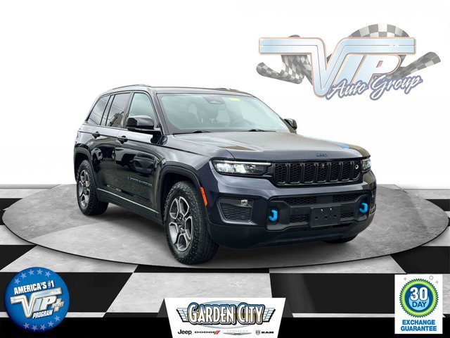 Used 2022 Jeep Grand Cherokee Trailhawk w/ Advanced Protech Group II AWD/4WD image 1