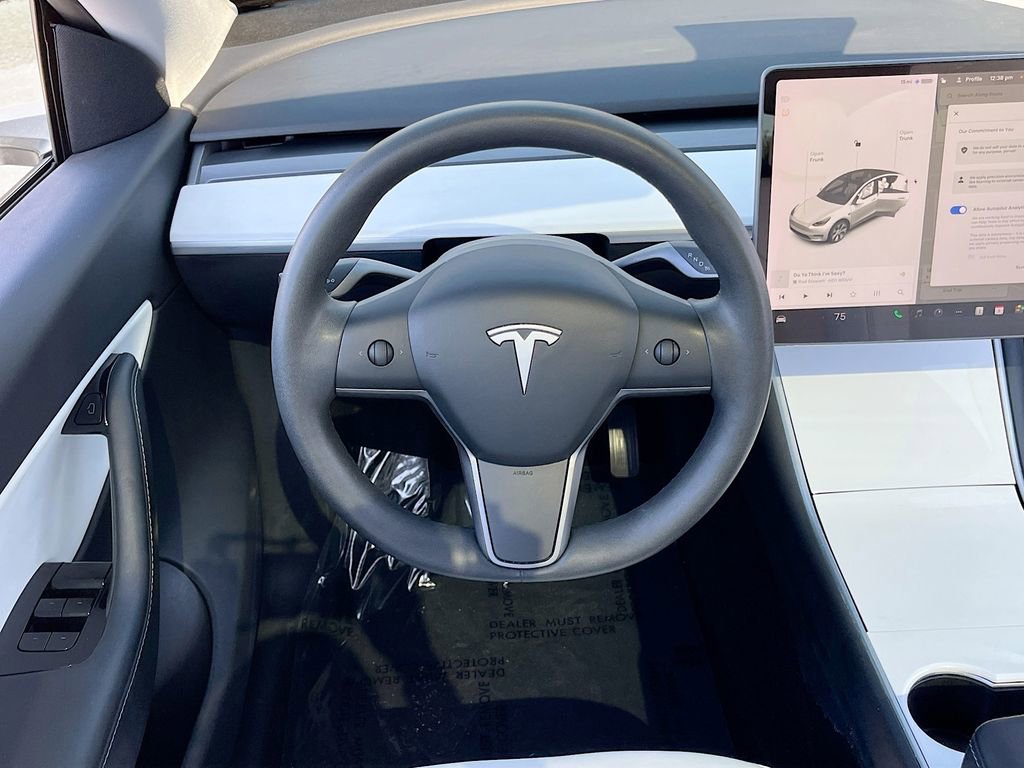 Used 2020 Tesla Model Y Long Range image 22