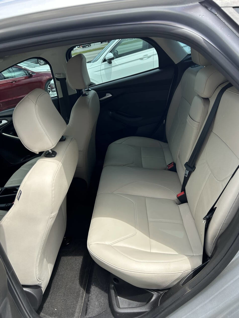 Used 2015 Ford Focus Titanium image 17