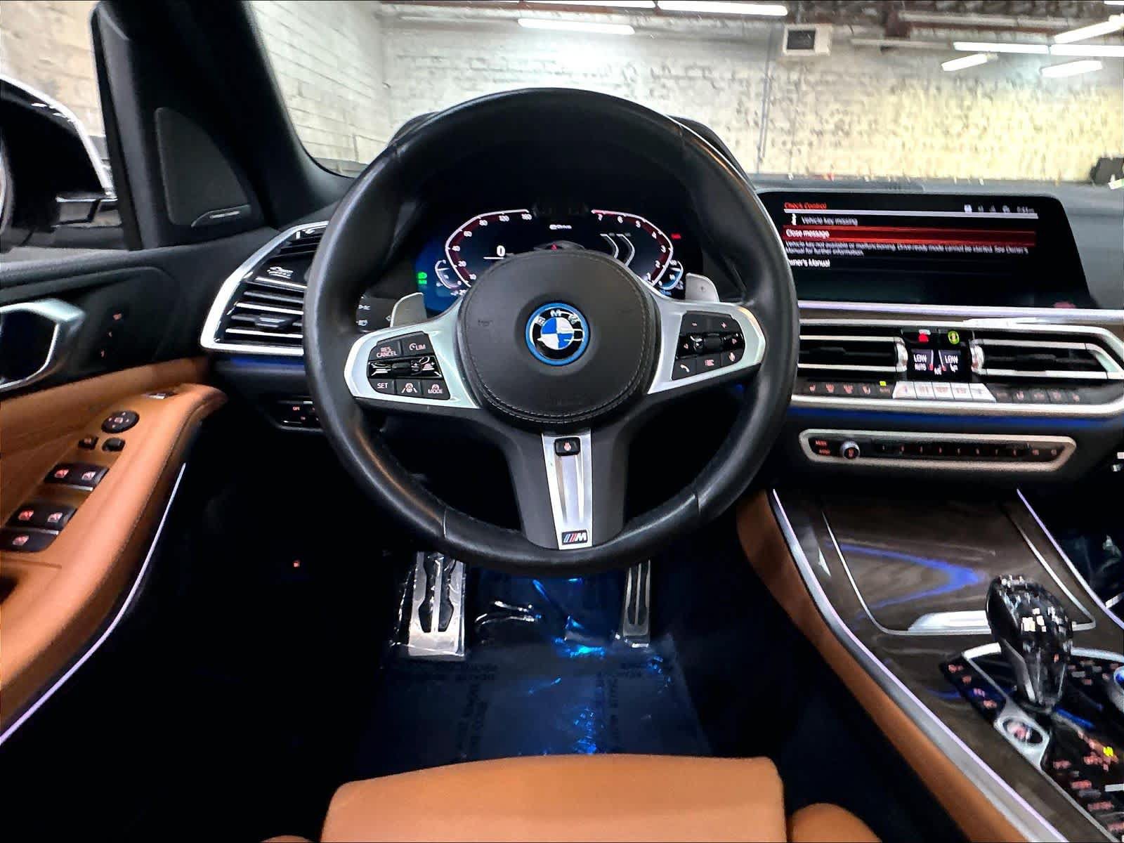 Used 2022 BMW X5 xDrive45e w/ M Sport Package AWD/4WD image 8