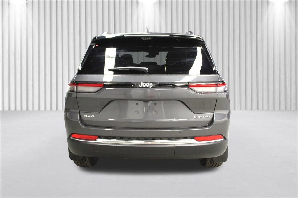 New 2025 Jeep Grand Cherokee Limited w/ Luxury Tech Group II image 4