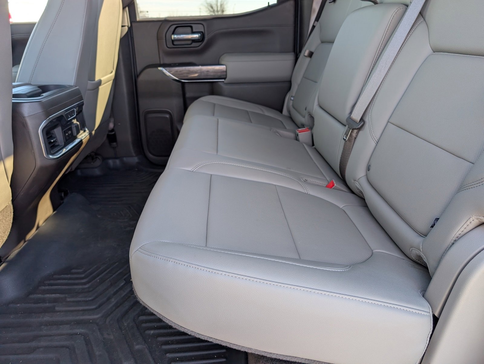 Used 2019 Chevrolet Silverado 1500 LTZ w/ LTZ Premium Package image 8