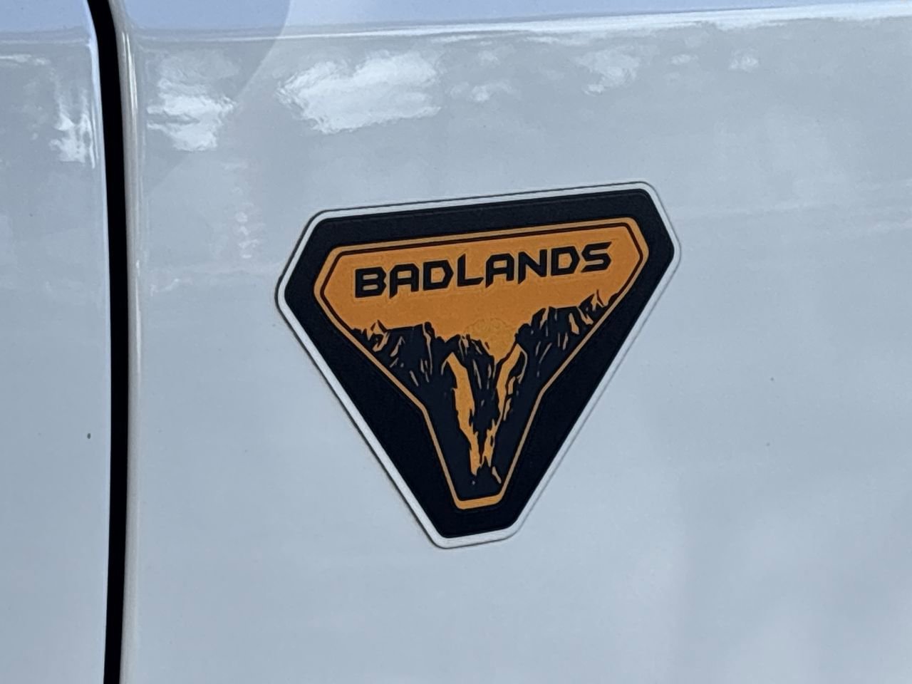 Used 2022 Ford Bronco Badlands image 9