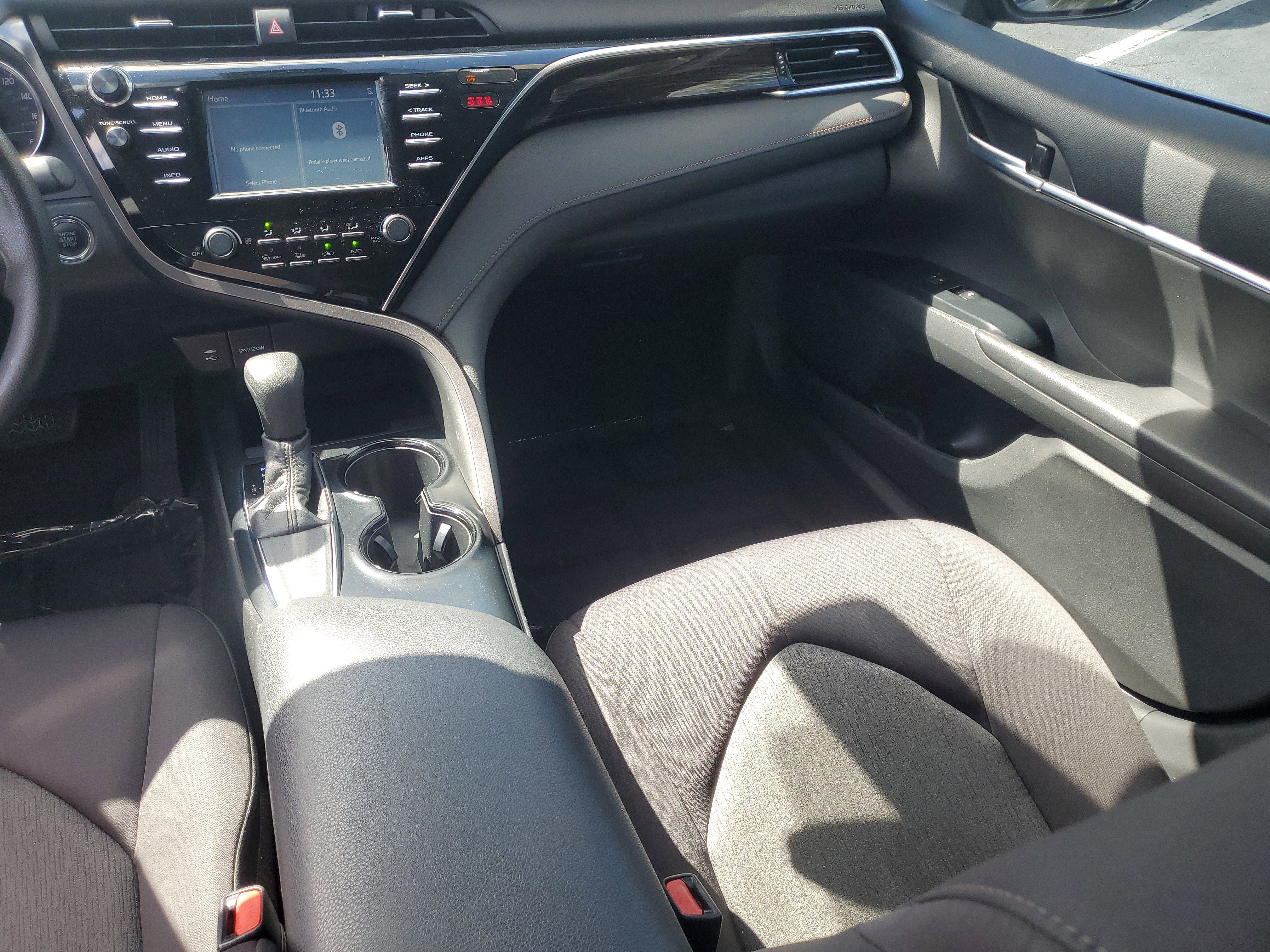 Certified 2018 Toyota Camry LE w/ Convenience Package image 15