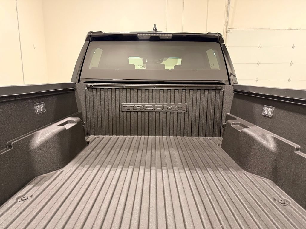 Used 2026 Toyota Tacoma TRD Off-Road AWD/4WD image 10