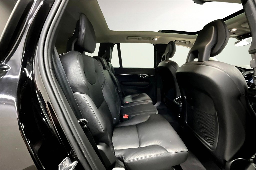 Used 2020 Volvo XC90 T6 Momentum image 25