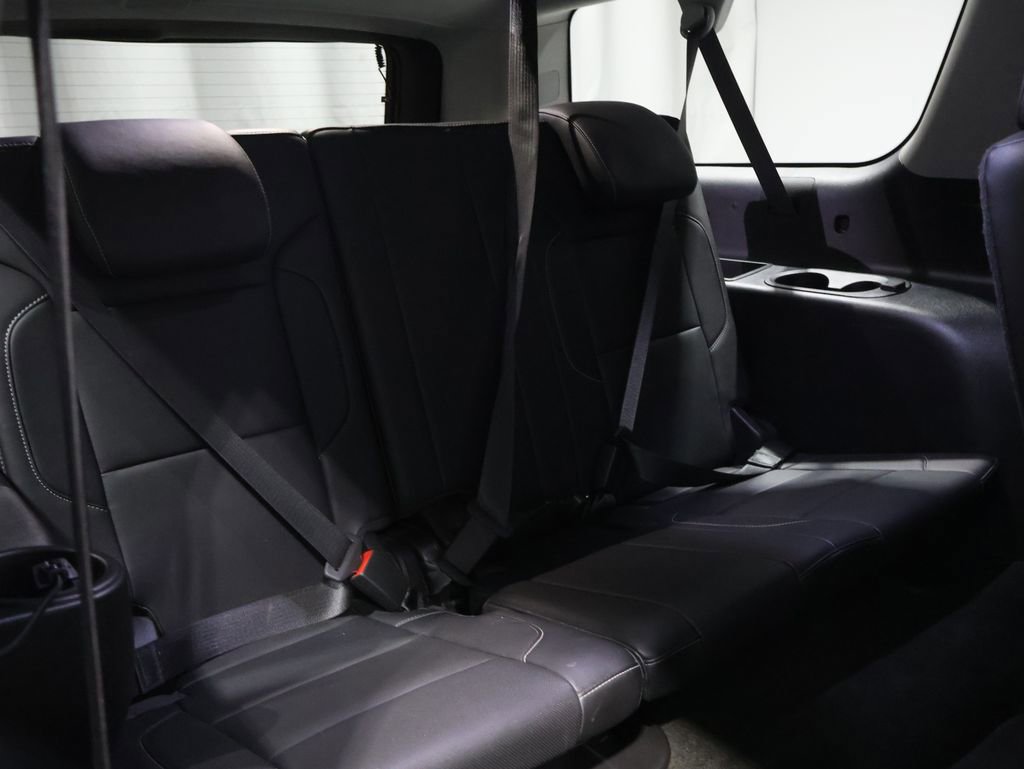 Used 2018 Chevrolet Suburban Premier image 25