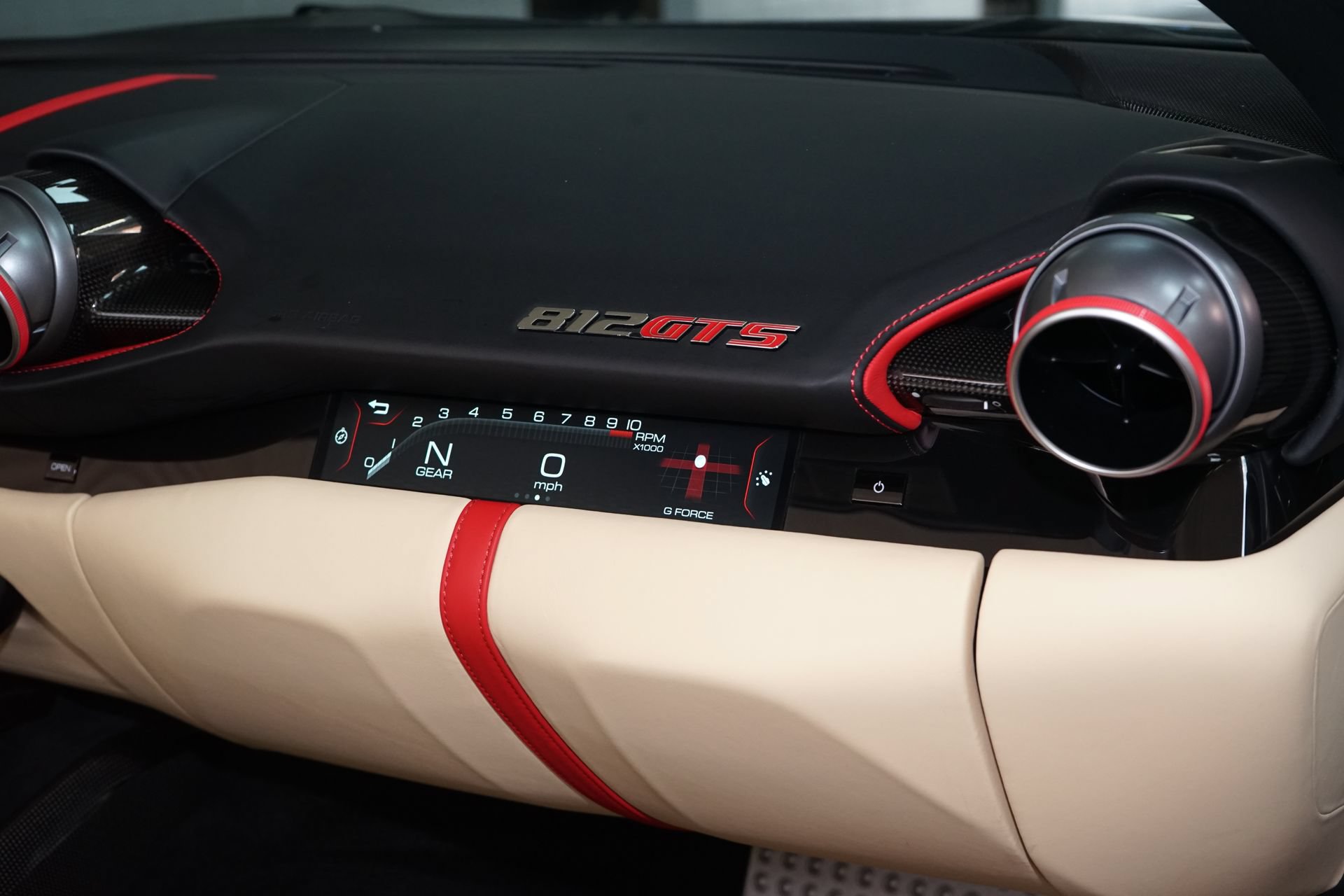 Used 2021 Ferrari 812 GTS RWD image 21