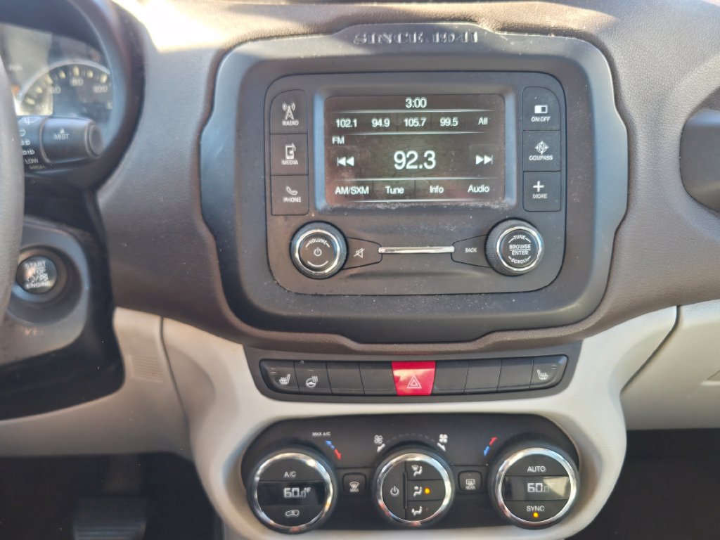 Used 2015 Jeep Renegade Limited AWD/4WD image 14