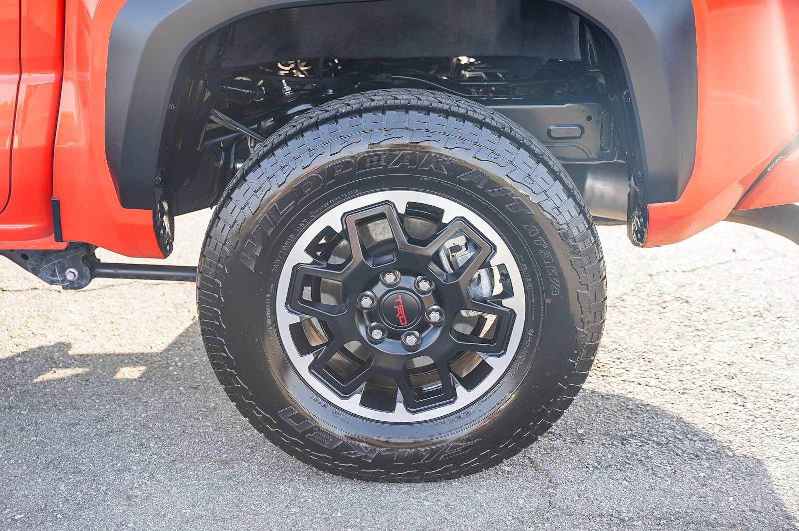 Used 2024 Toyota Tacoma TRD Off-Road image 8