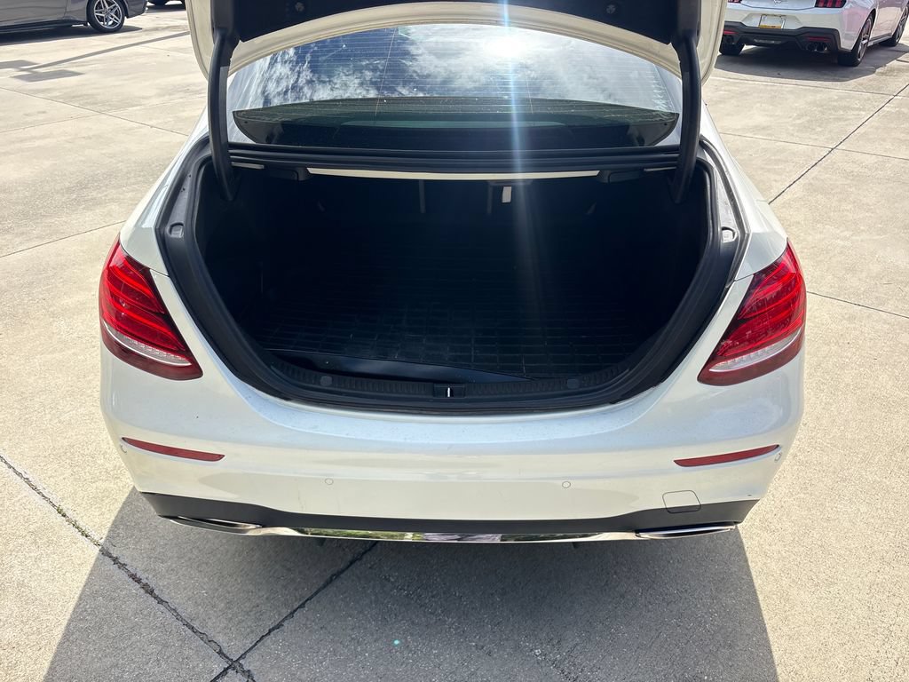 Used 2017 Mercedes-Benz E 300 image 31