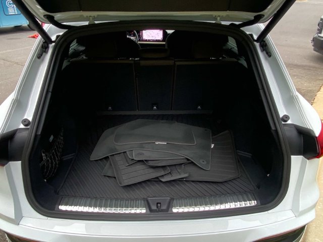 Used 2025 Audi Q5 Premium Plus AWD/4WD image 30